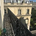 Vue Tour Eiffel Et 5 Minutes Des Champs-Elysees Appartement 2 Chambres Paris 16 Etoile